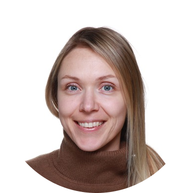 image of a woman face looking to the front